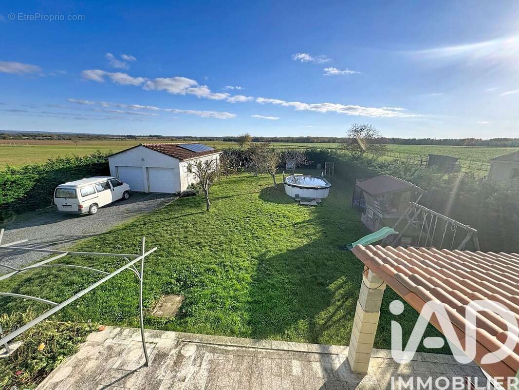 Photo 4 - Maison à COULGENS