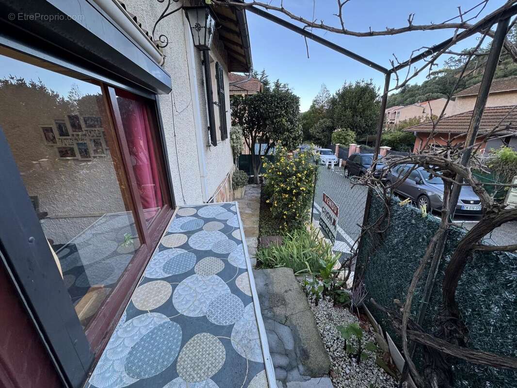 Appartement à THEOULE-SUR-MER