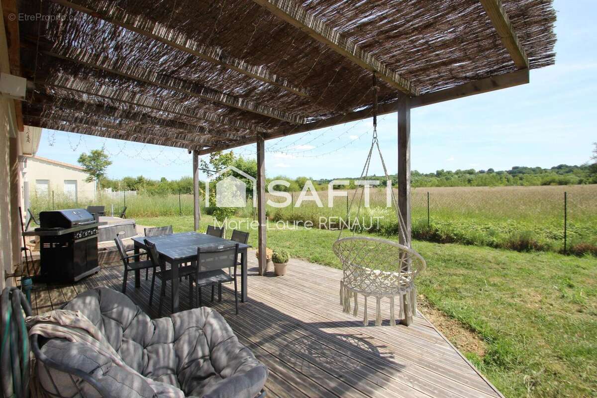 Maison 79 m² à Graulhet  - photo 4