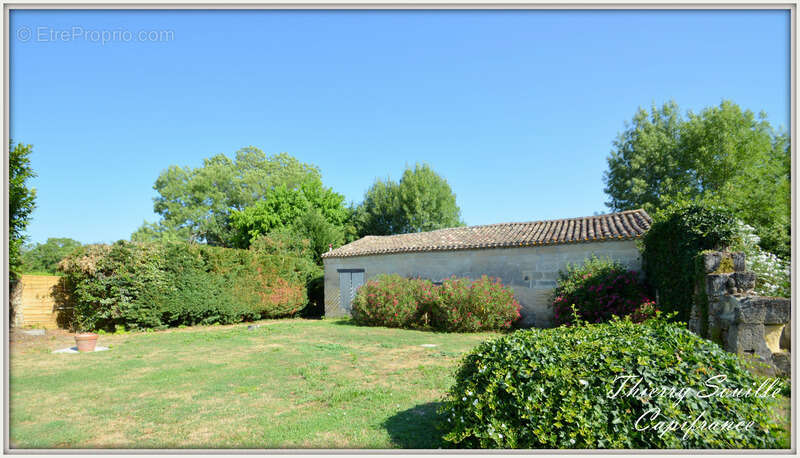 Maison en pierre, 16 pièces, 8 chambres - photo 24