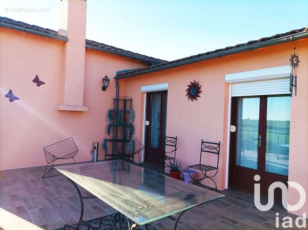 Photo 2 - Maison à SAINTES