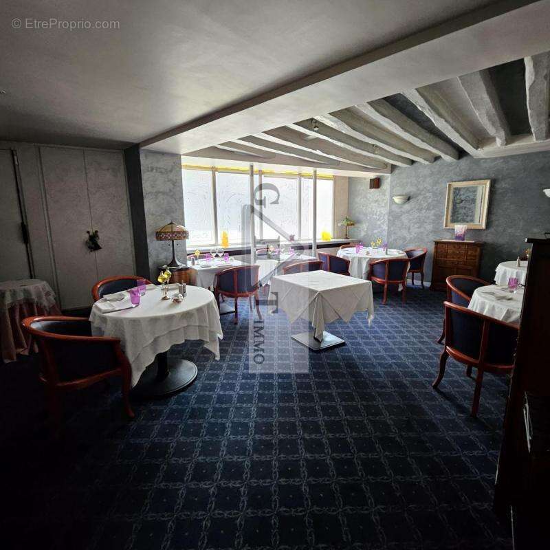 Commerce à OZOIR-LA-FERRIERE