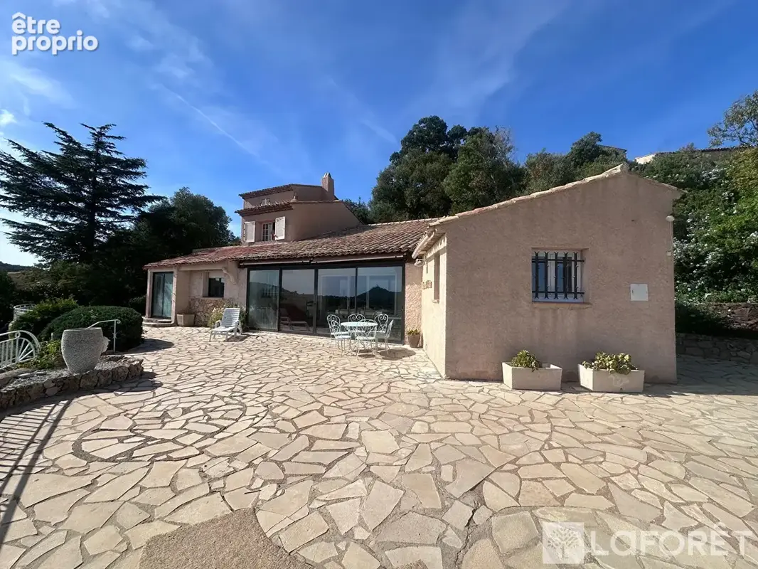 Maison Agay 6 pièce(s) 145 m2 - photo 3