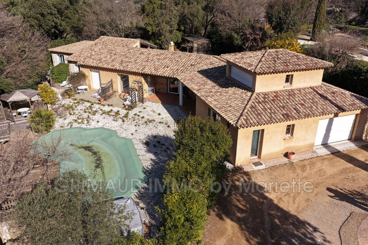 Maison à LA GARDE-FREINET