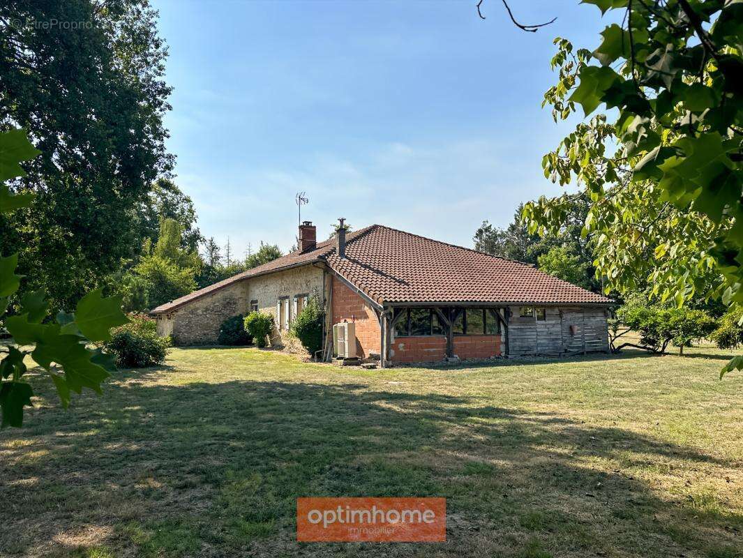Authentique Landaise en pierres et colombages sur 17 000 M2 de terrain arboré - photo 6