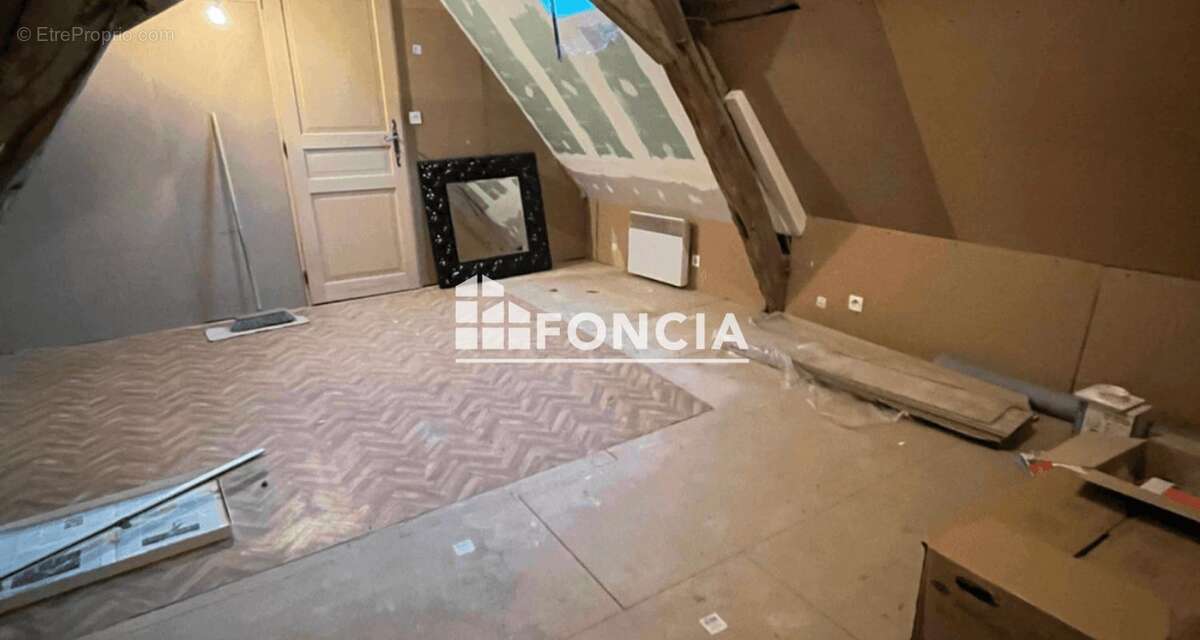 Maison à CHISSAY-EN-TOURAINE