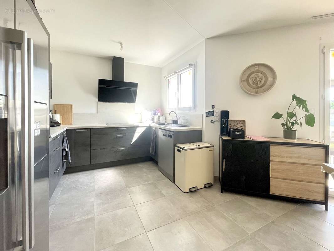 Maison 95 m² à Lamothe-Montravel  - photo 17