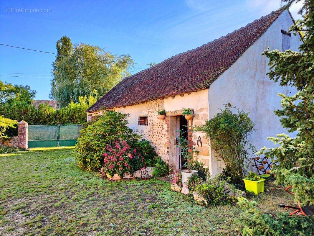 Maison à SAINT-HILAIRE-LES-ANDRESIS