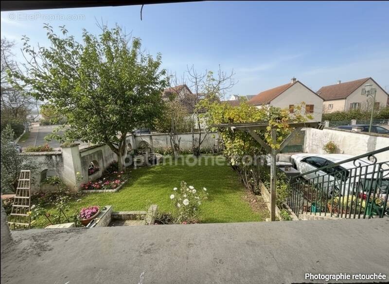 Maison à CHEVIGNY-SAINT-SAUVEUR