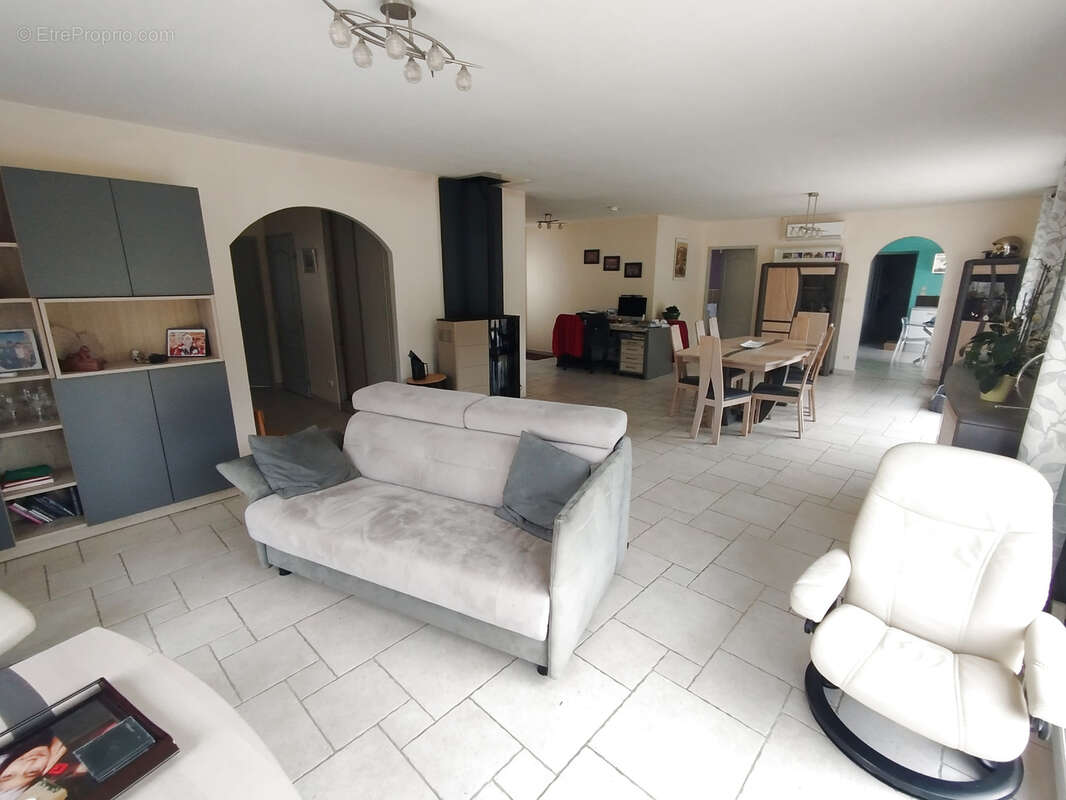 Maison à CHASSY