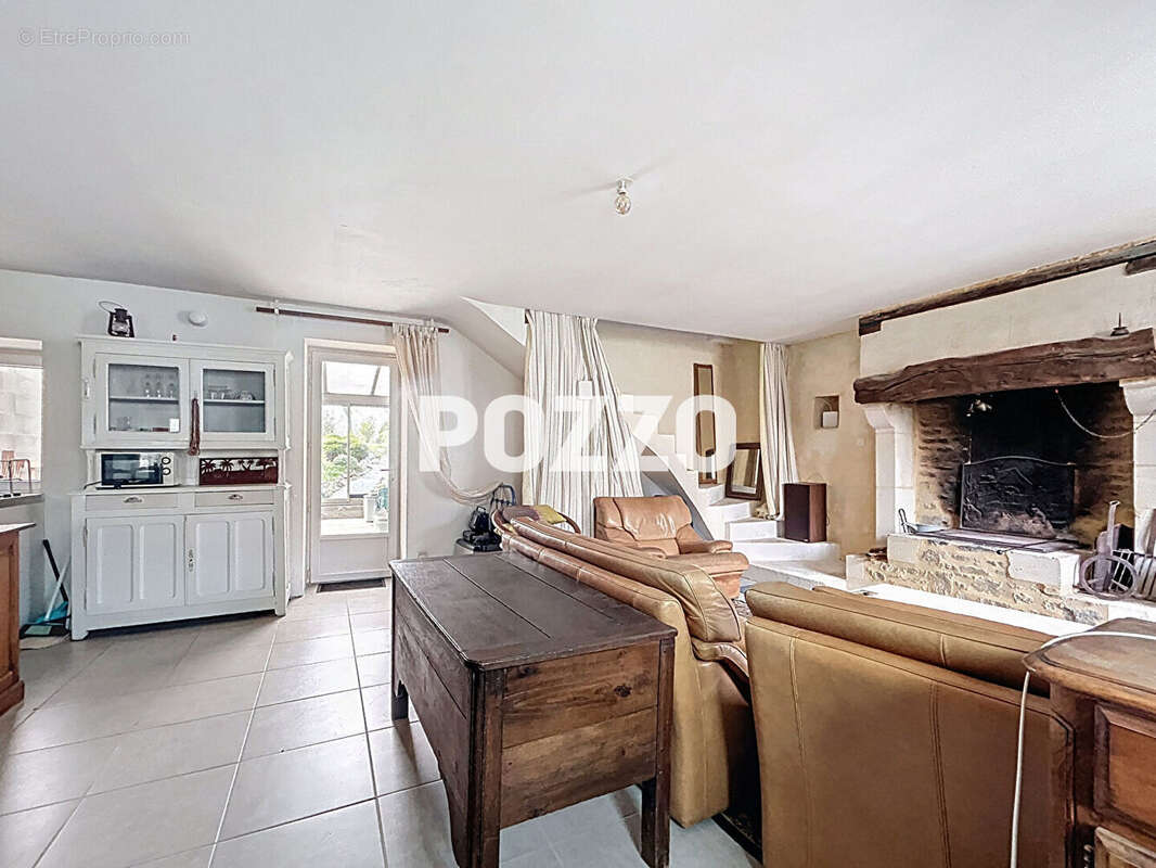 Maison à SAINT-MAURICE-EN-COTENTIN