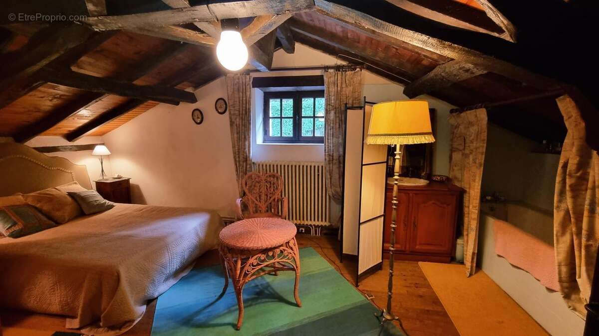 Maison à SAINT-PAUL-DE-SERRE