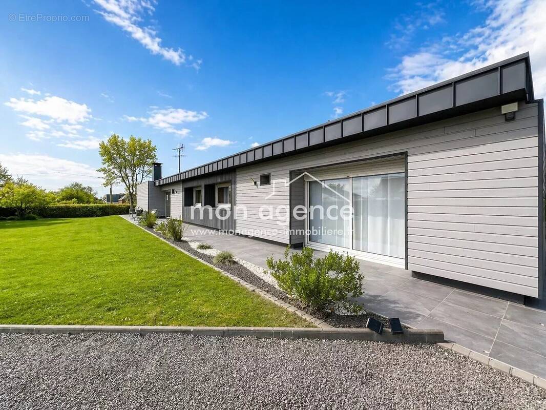 Maison à SERVAVILLE-SALMONVILLE