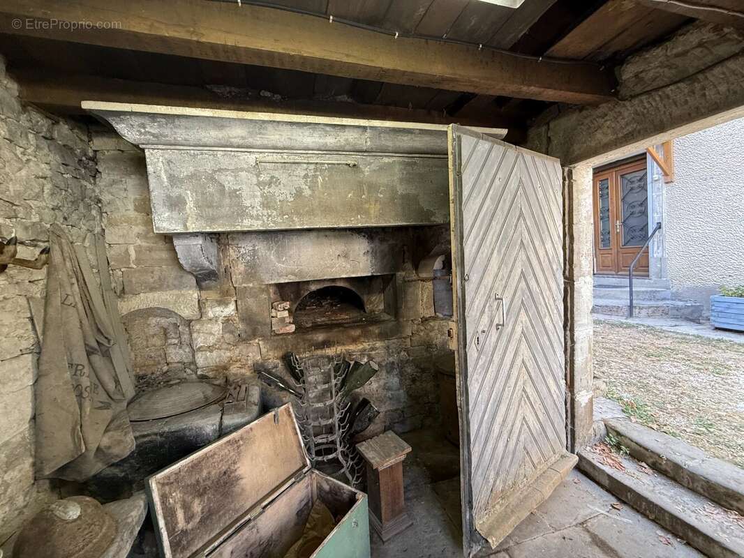 Authentique ferme-bourgeoise de village à Melay – “l’Ibiza du Nord” - photo 27