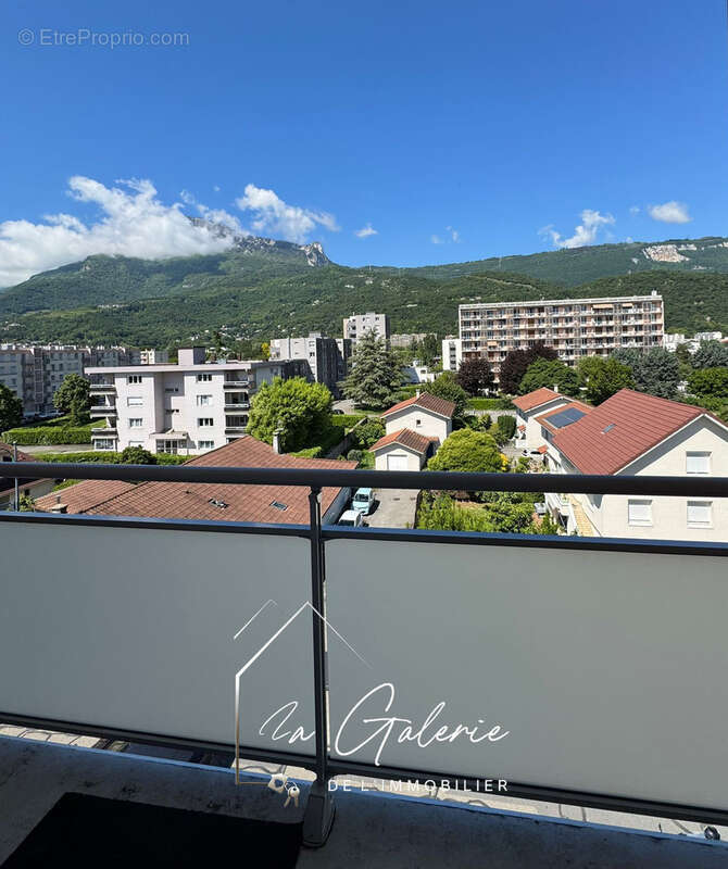 Appartement à SEYSSINET-PARISET