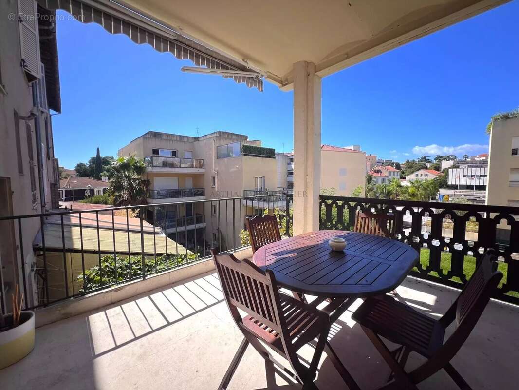Appartement à CANNES