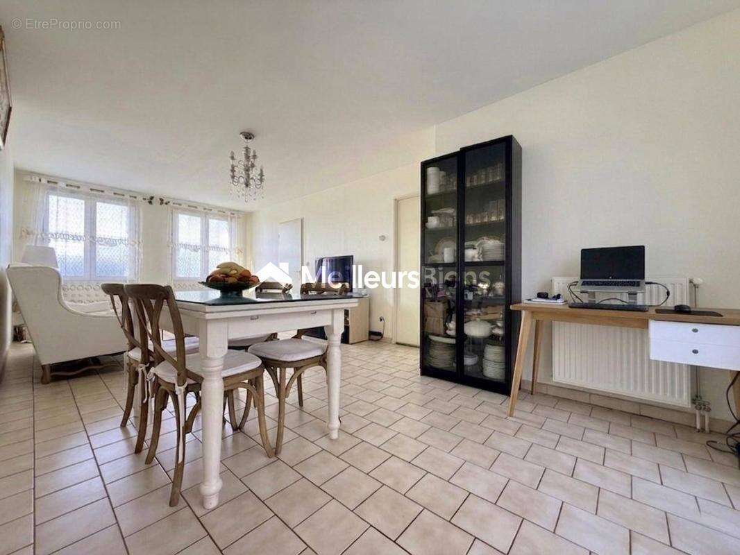 Maison à COURDIMANCHE