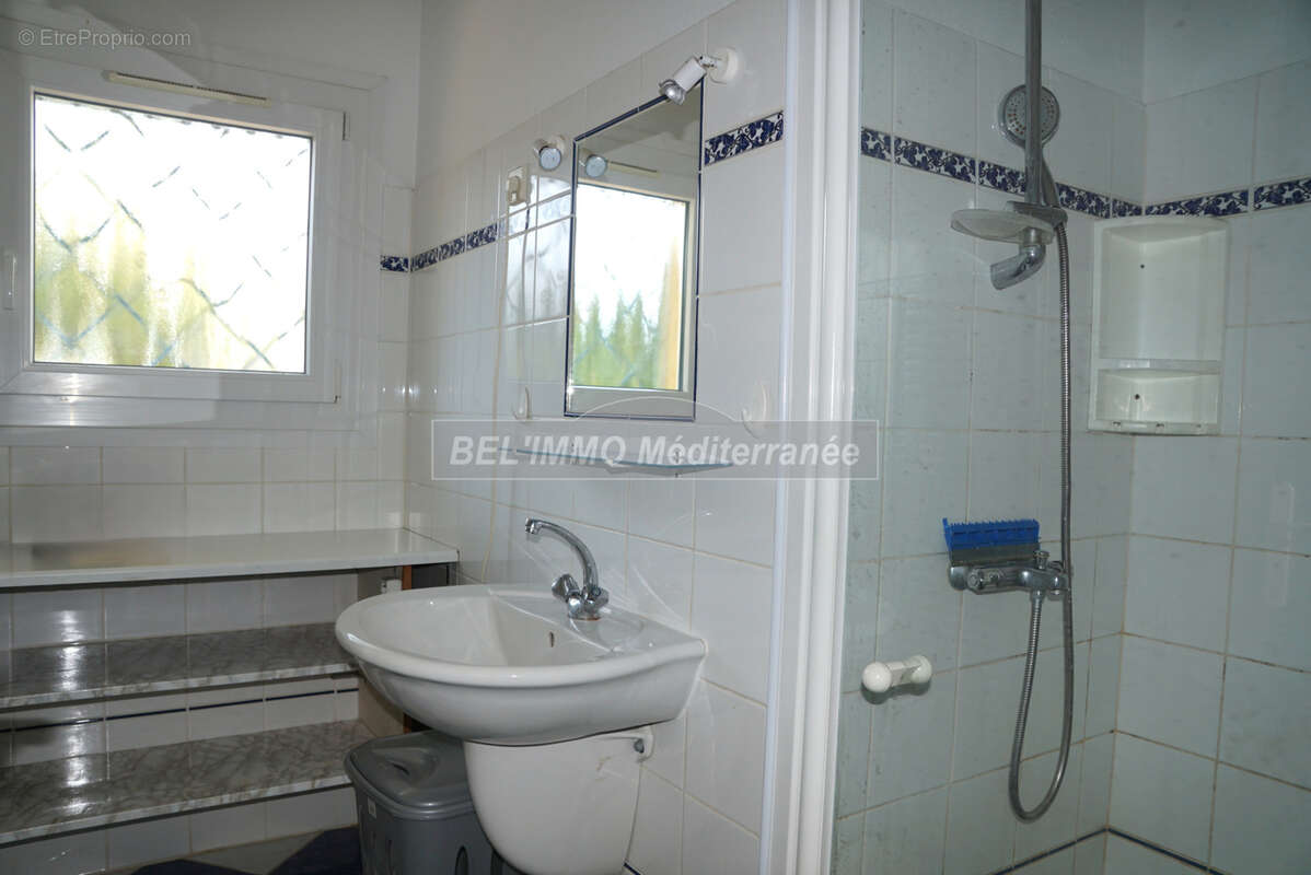 Centre-Ville, Villa de 190 m2 sur terrain de 835 m2 - photo 15