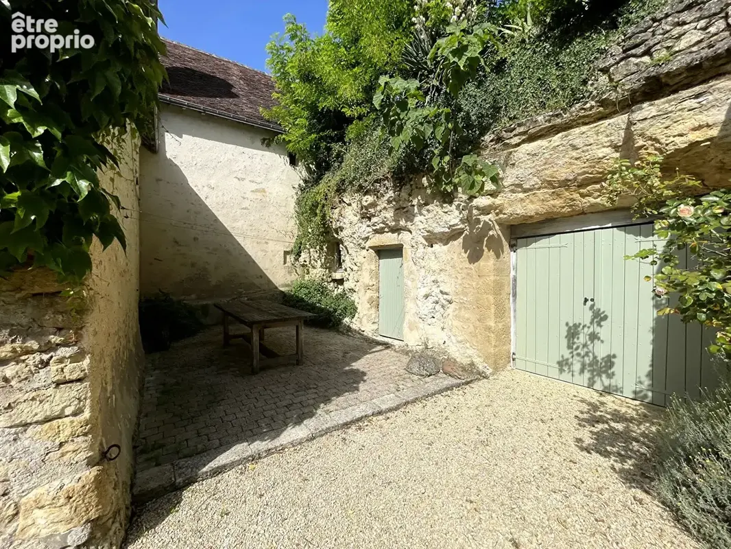 Maison de caractère rénovée / Ferrière-Larcon Centre - photo 15