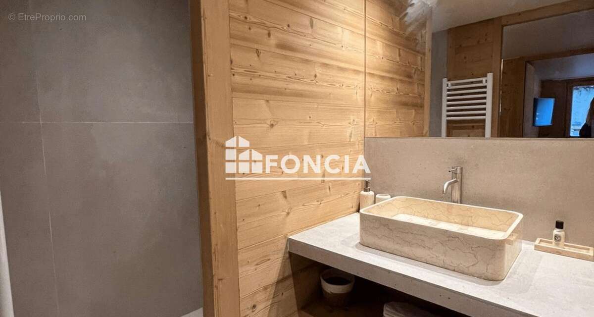 Appartement à LES ALLUES