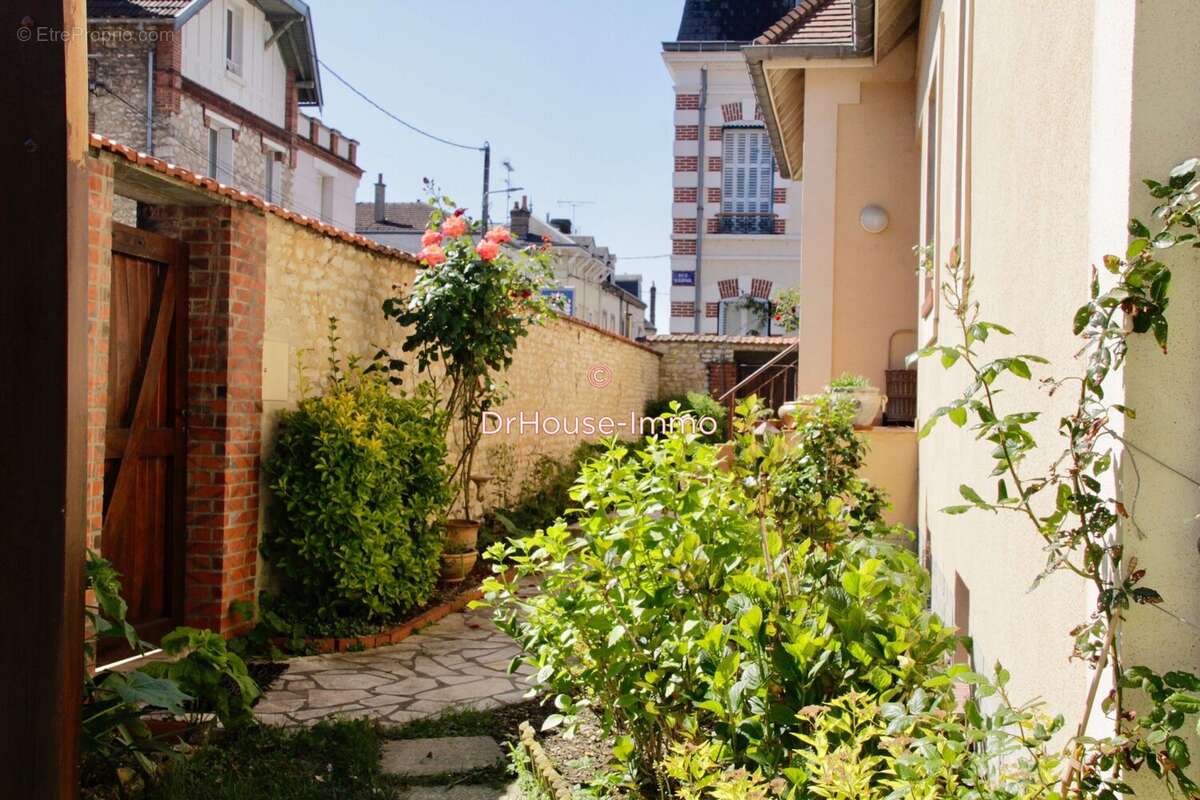 Maison 219 m² à Montargis  - photo 5