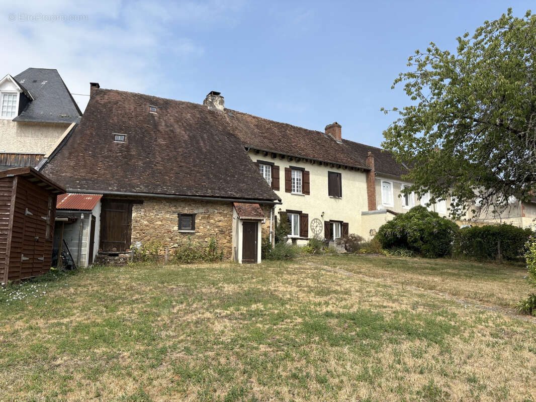 Coussac Bonneval magnifique maison bourg de 5 pièces, garage, piscine, jardin et vues - photo 33