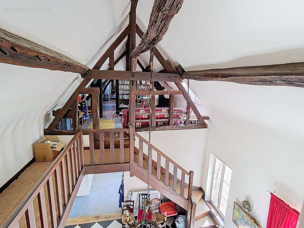 Maison à HOUDAN
