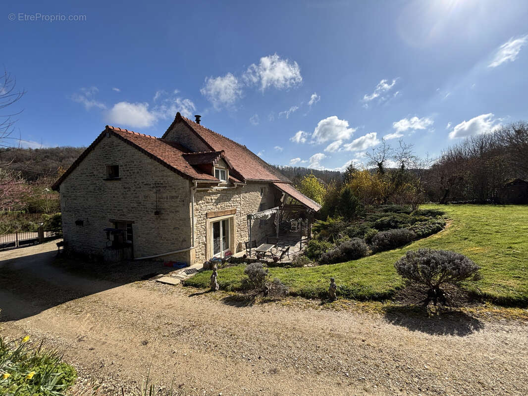 Maison à QUEMIGNY-SUR-SEINE