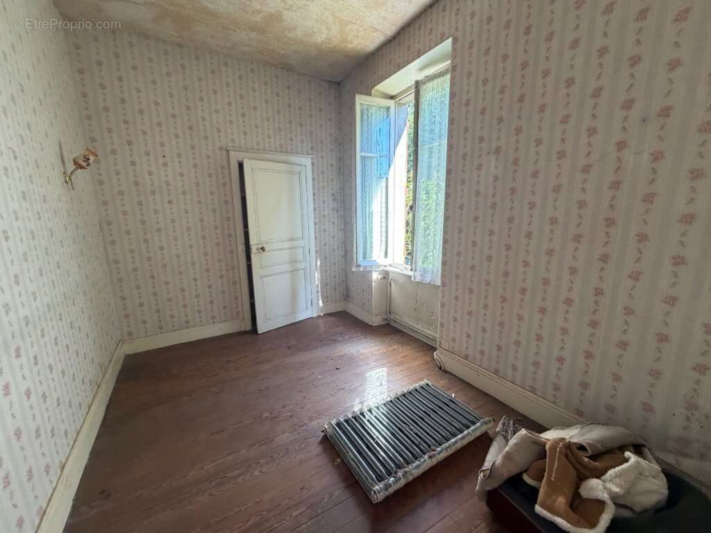 Maison 80 m2 saint-symphorien de marmagne - photo 8