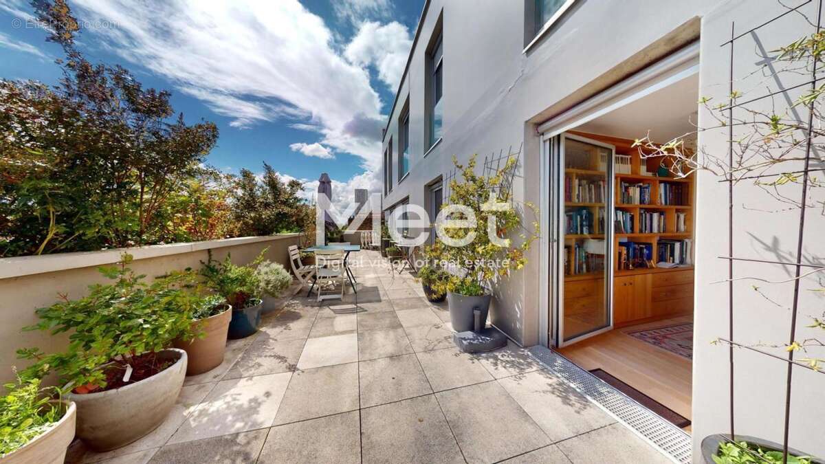 Appartement à PARIS