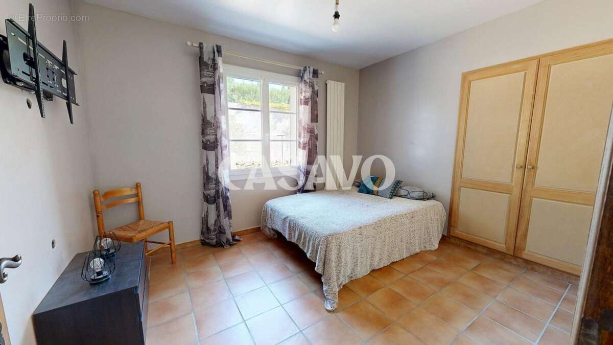 Maison à POURRIERES