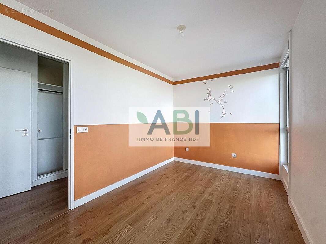   - Appartement à LILLE