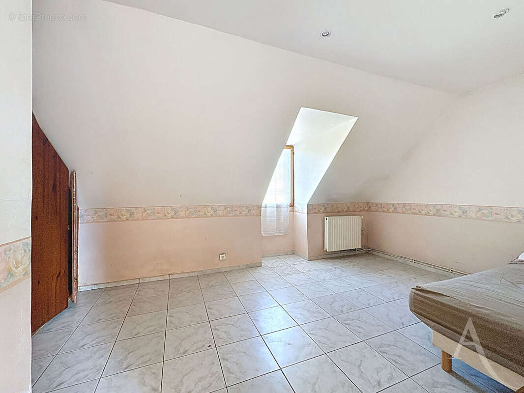 Maison à ROSNY-SUR-SEINE