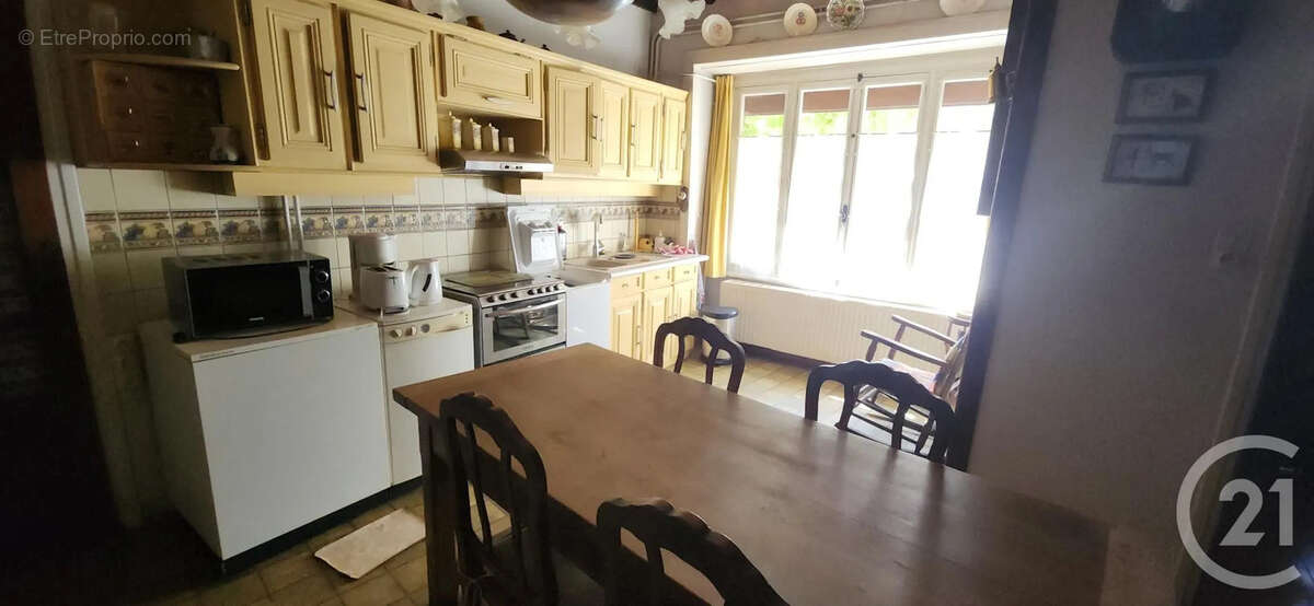 Maison 90 m² à Saint-Mamet-La-Salvetat  - photo 12