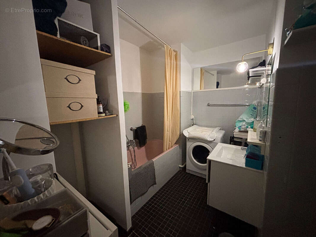 Appartement à MARSEILLE-12E