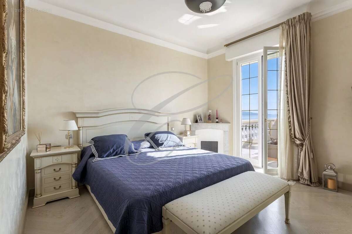 Maison à ROQUEBRUNE-CAP-MARTIN