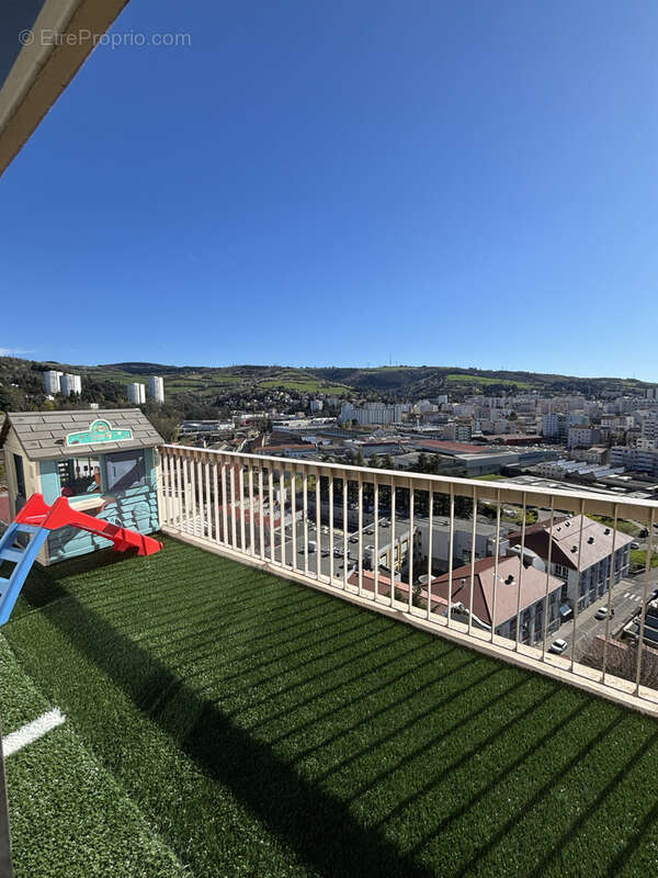 Appartement à SAINT-ETIENNE