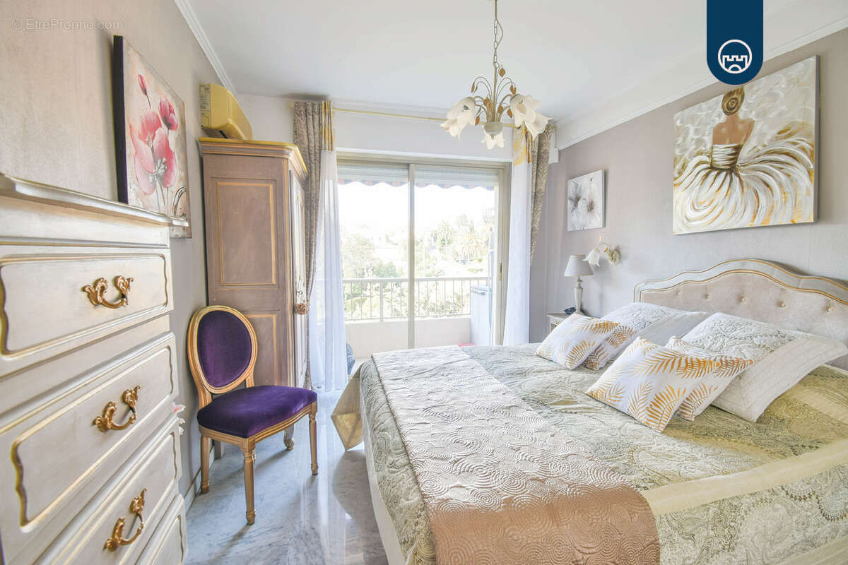 Appartement à LE CANNET