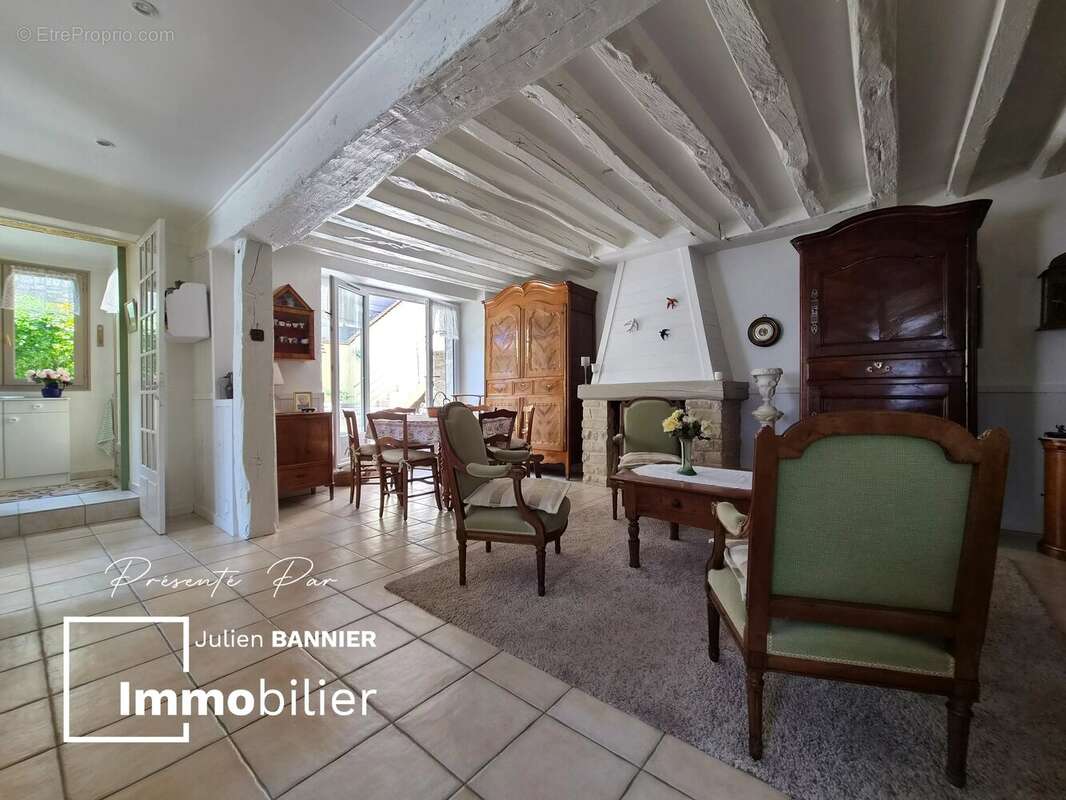 Maison à MAULE