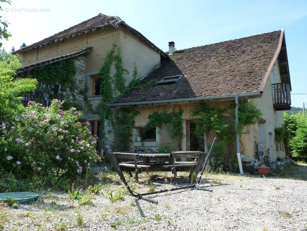 Maison à MERLAS