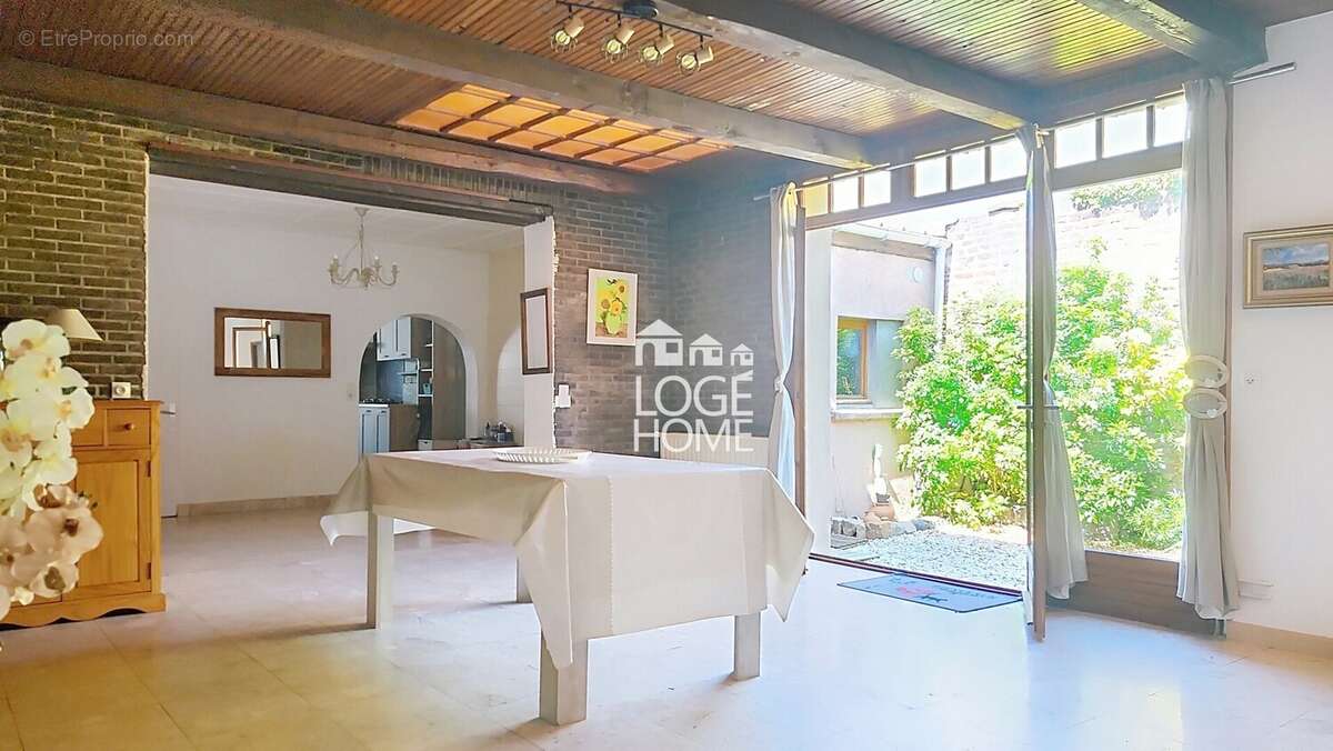Séjour - Maison à MONTIGNY-EN-GOHELLE