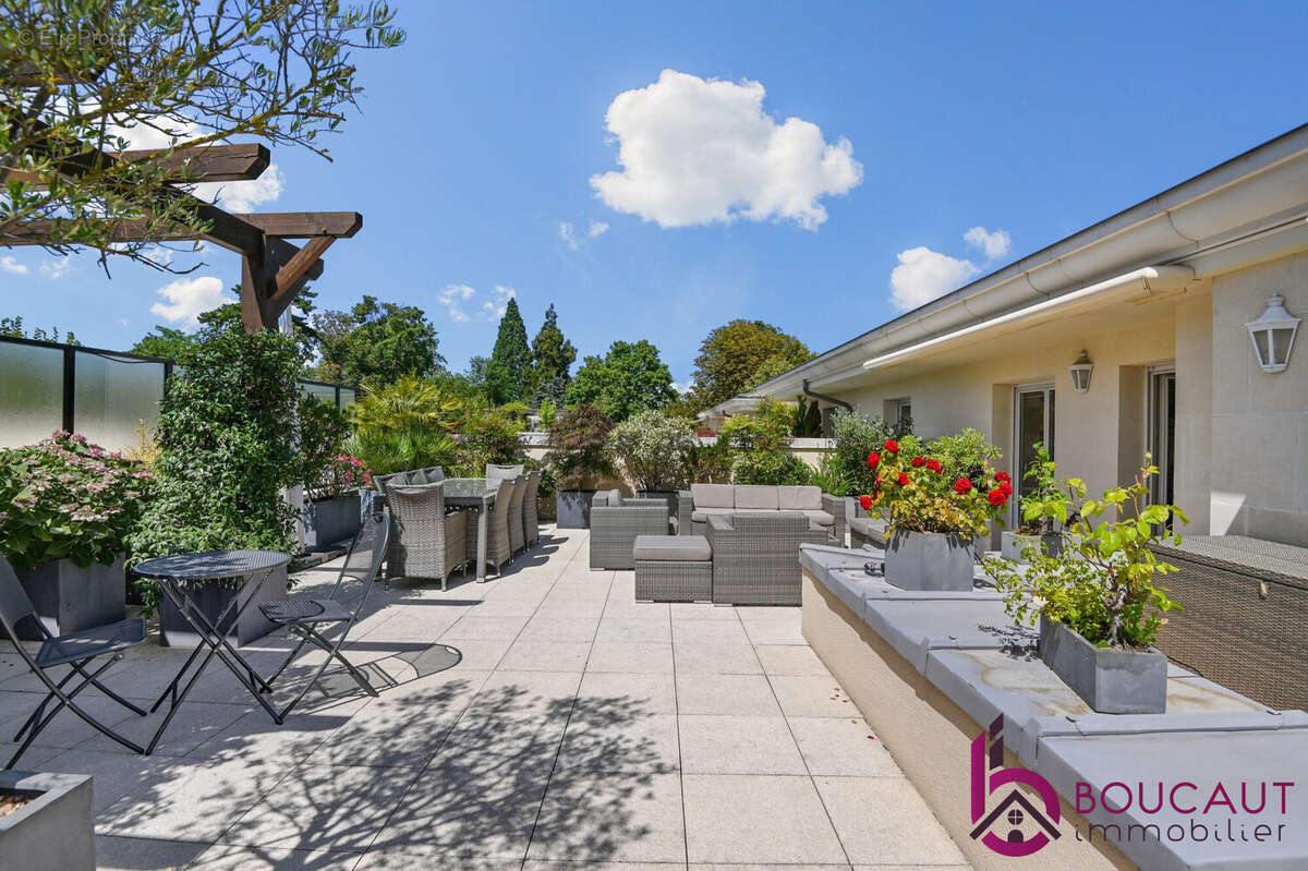 Appartement à CHATENAY-MALABRY