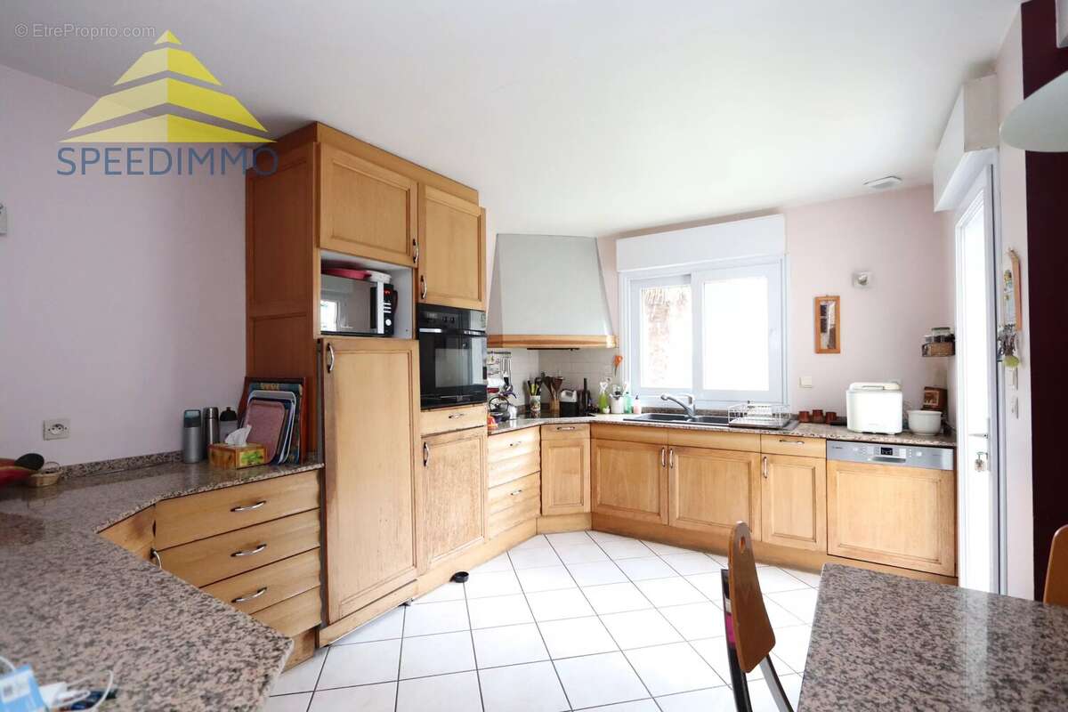 Maison à BOUSSY-SAINT-ANTOINE