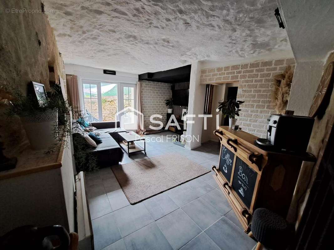 Photo 6 - Maison à SAINT-ETIENNE-DE-CHIGNY