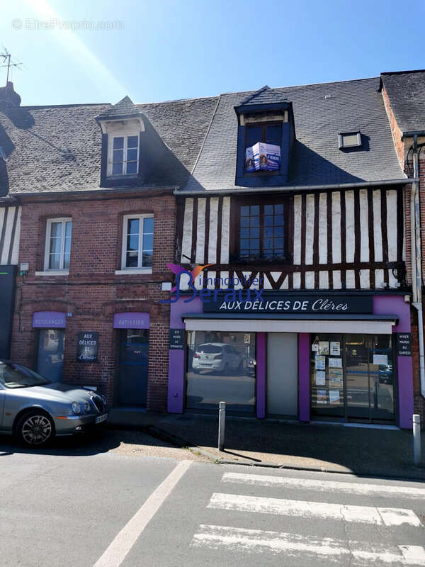 Appartement à CLERES