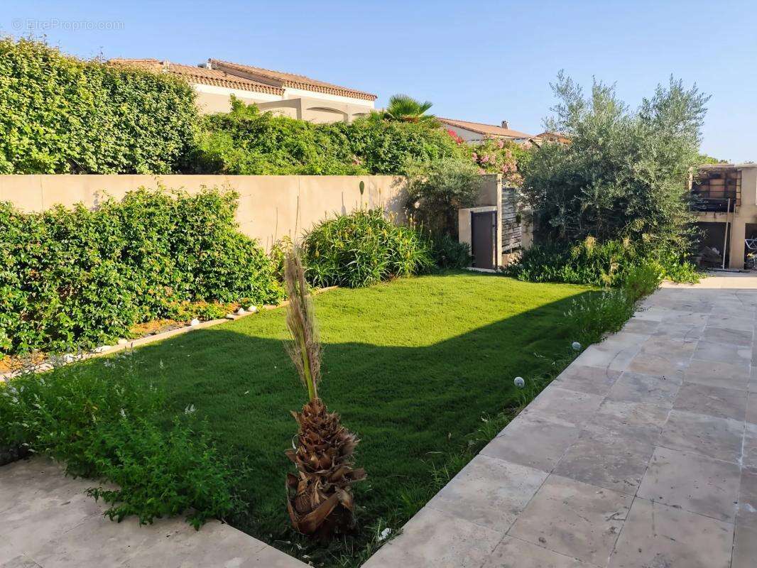 Maison à VILLEVEYRAC