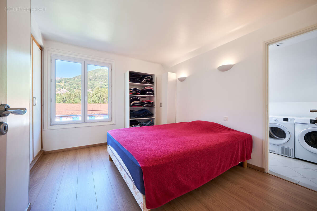 Appartement à ANNECY-LE-VIEUX