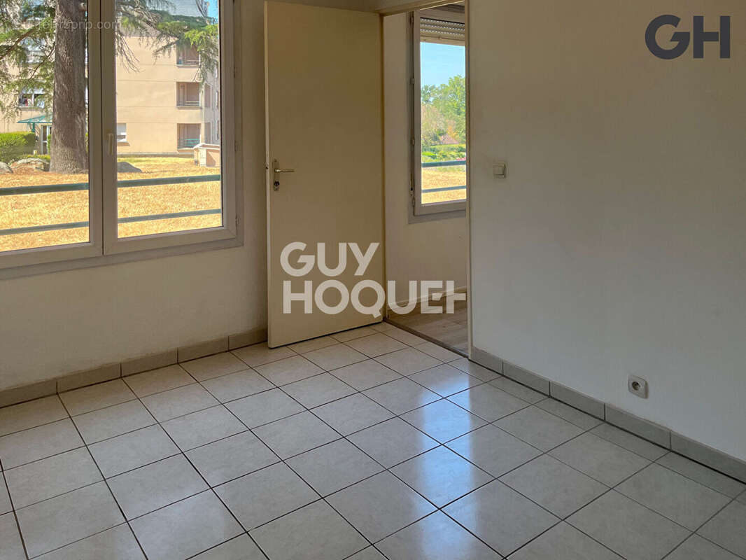 Charmant appartement t2 (34.18 m²) a dammarie-les-lys - l'abbaye du lys - photo 7