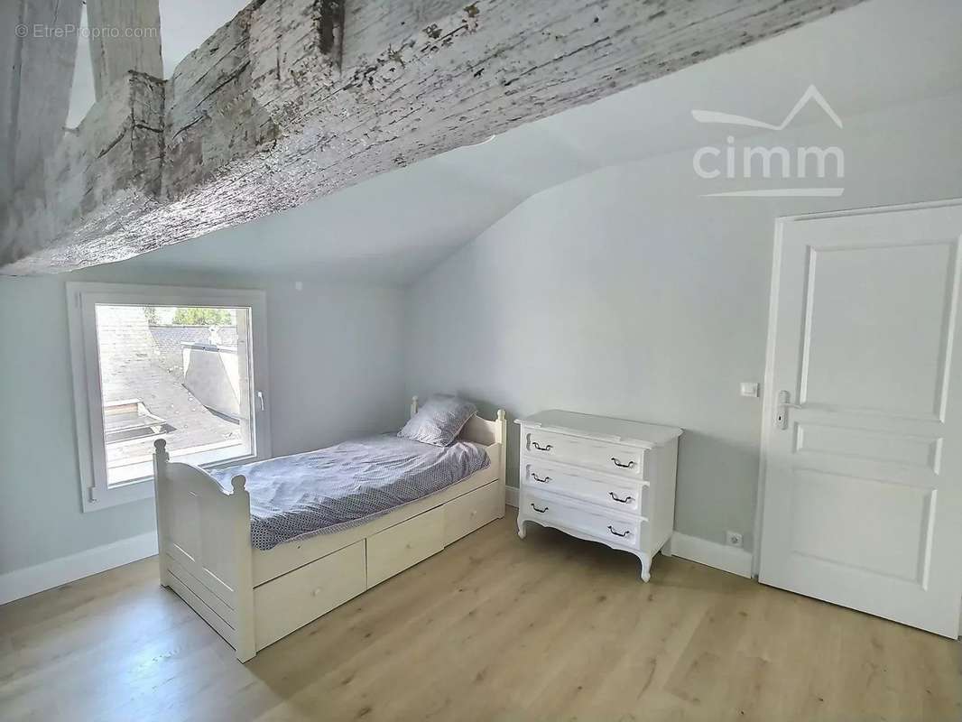 Maison à LES PONTS-DE-CE