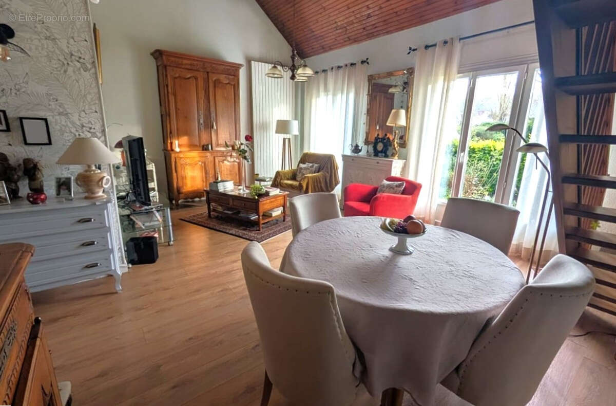 Maison à BEAUMONT-SUR-OISE